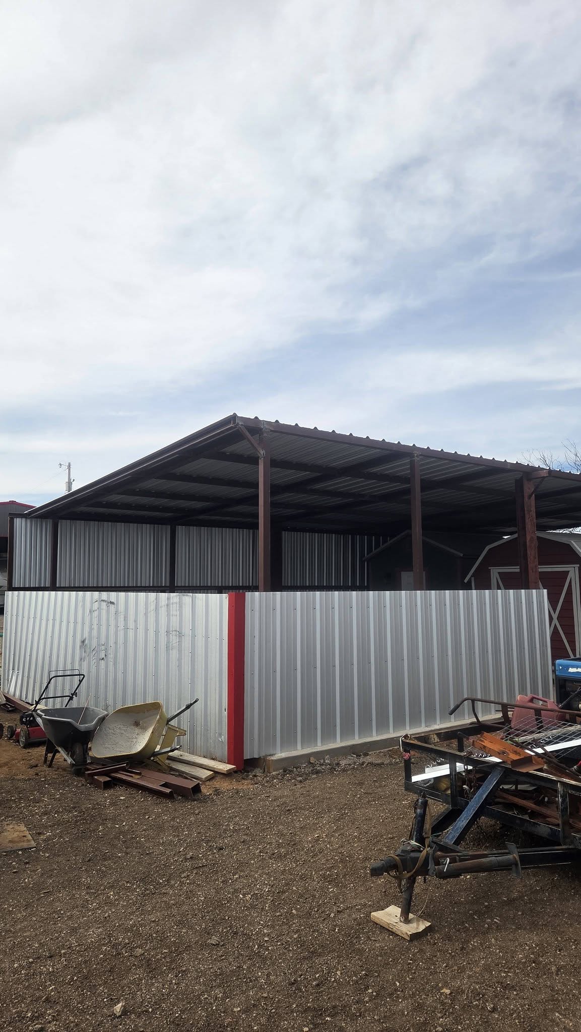 Metal roofing and siding installation in Texas